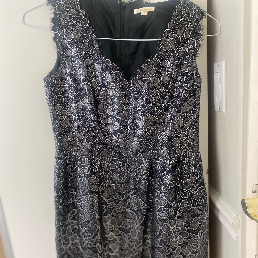 Shoshanna Floral dress - grey ish silver color